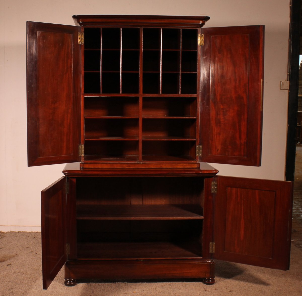 Early 19th Century Solid Mahogany Two-piece Cupboard Buffet With Writing Desk-photo-4