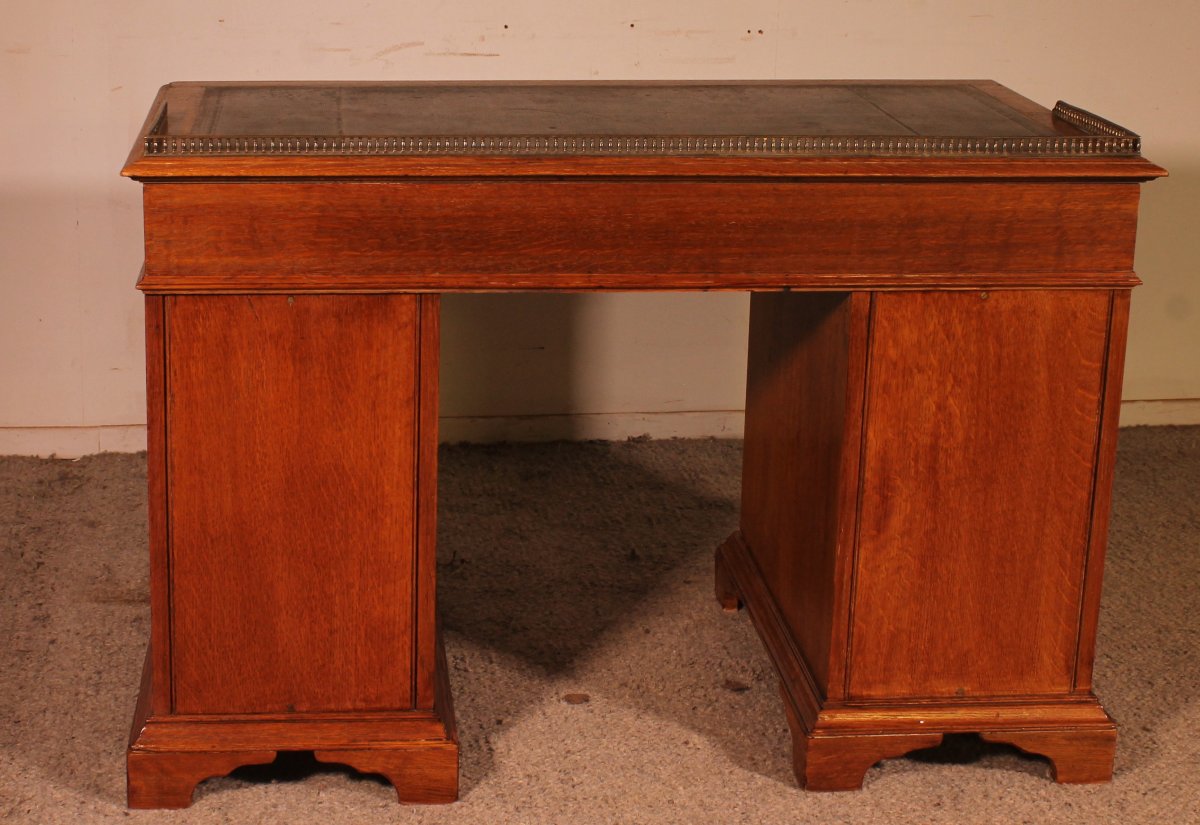 19th Century Oak Pedestal Desk-photo-3