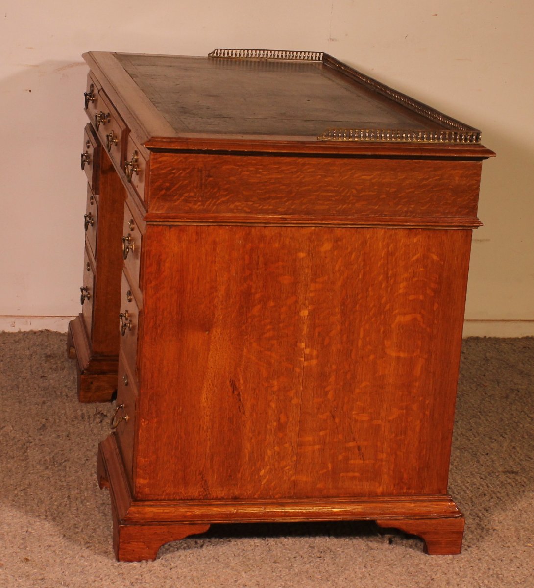 19th Century Oak Pedestal Desk-photo-4