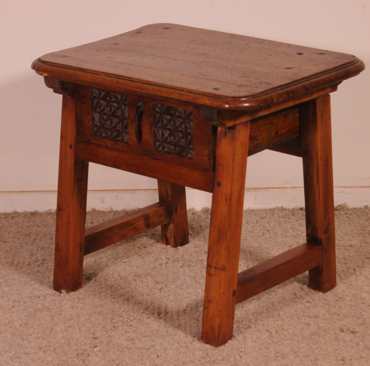 Small Spanish Table - 18th Century-photo-4