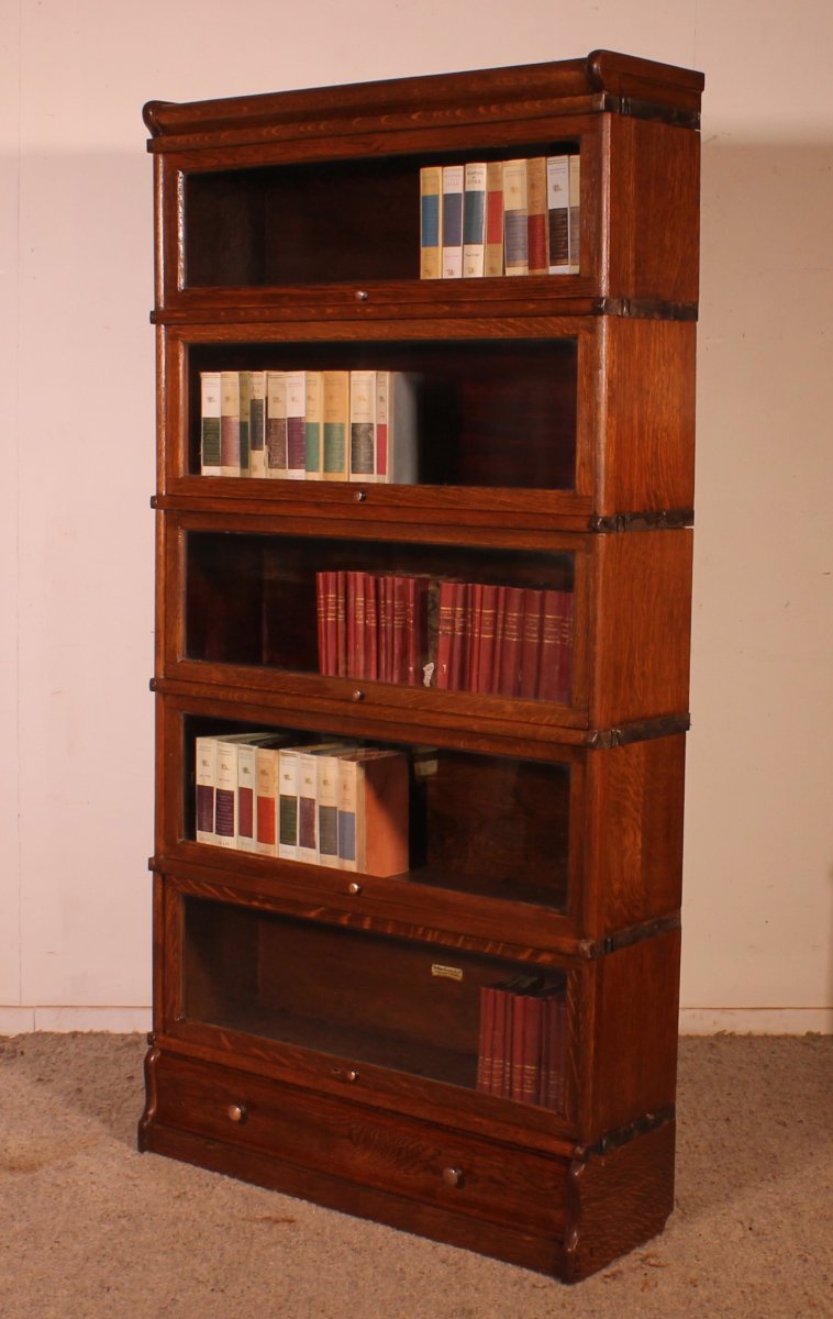 Globe Wernicke Bookcase In Oak Of 5 Elements With A Drawer