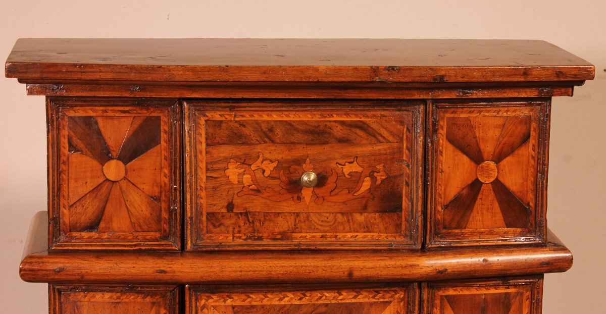 Exceptional Italian Renaissance Oratory In Blond Walnut And Inlays - 16° Century-photo-3