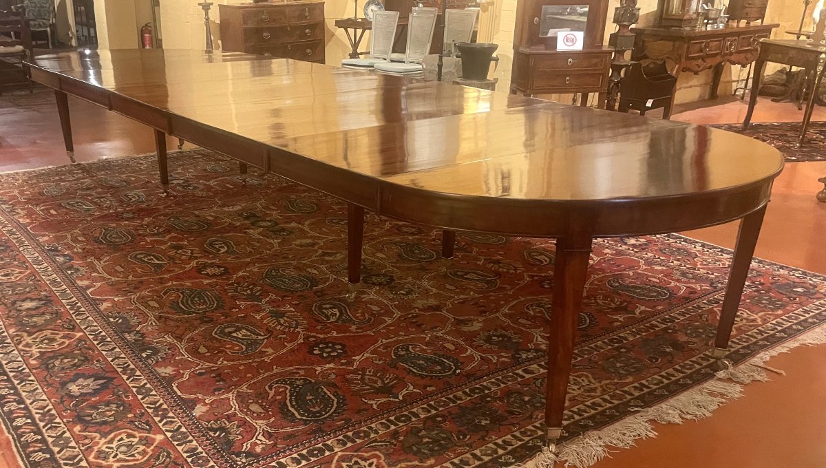 Louis XVI Period  Mahogany Dining Table With A Length Of 4m75-photo-3