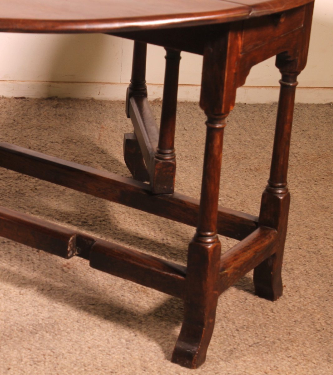 18th-century Oak Gateleg Table-photo-2