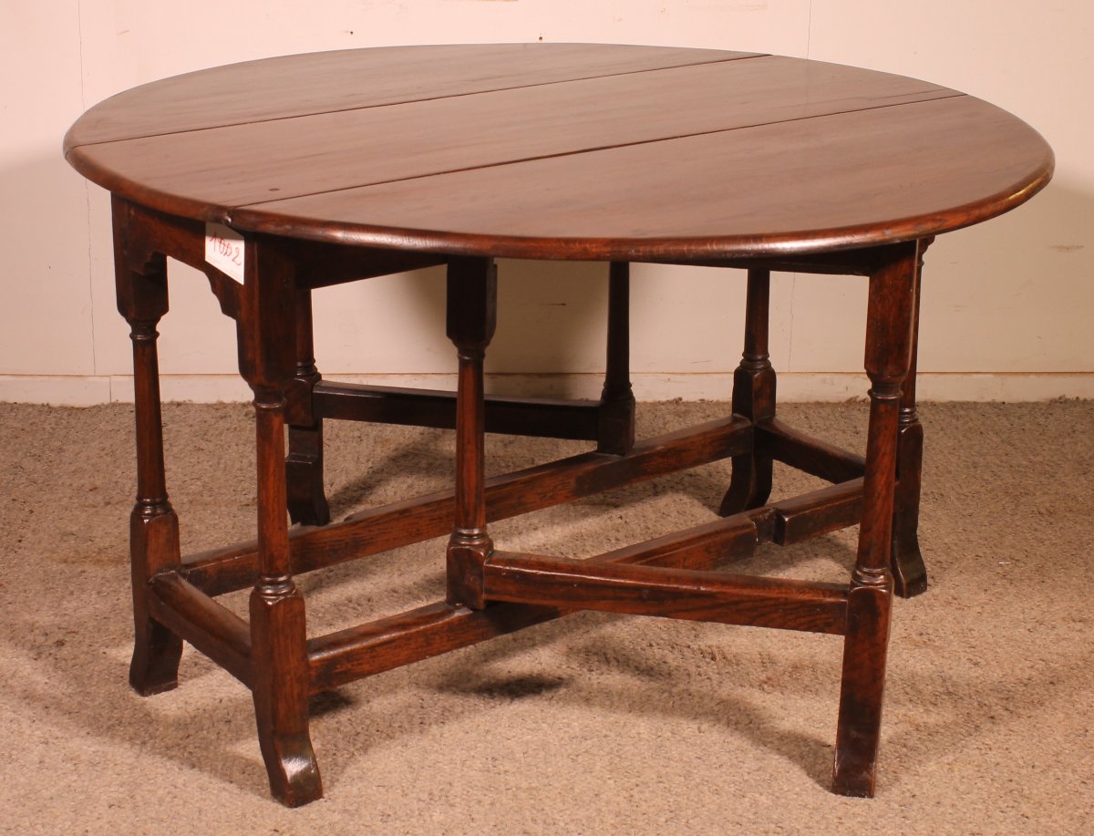18th-century Oak Gateleg Table-photo-1