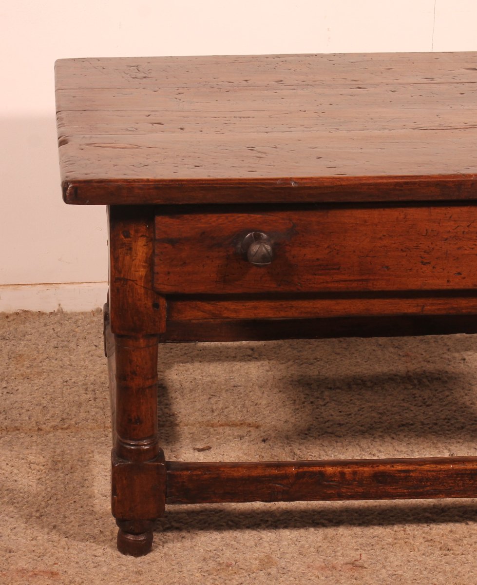 Spanish Walnut Coffee Table, Late 16th Century -photo-2