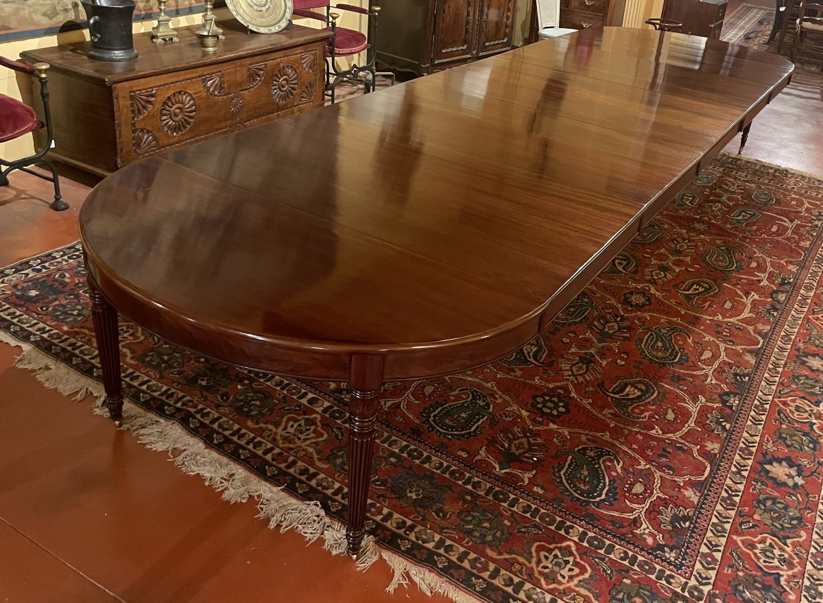 Table de salle à manger extensible d'époque Louis XVI en acajou à bandeau de 5m03-photo-6