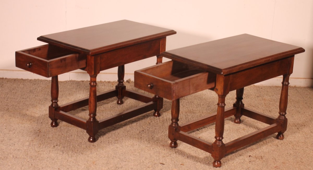 A Pair Of Spanish Walnut Nightstands Or End Tables-photo-5