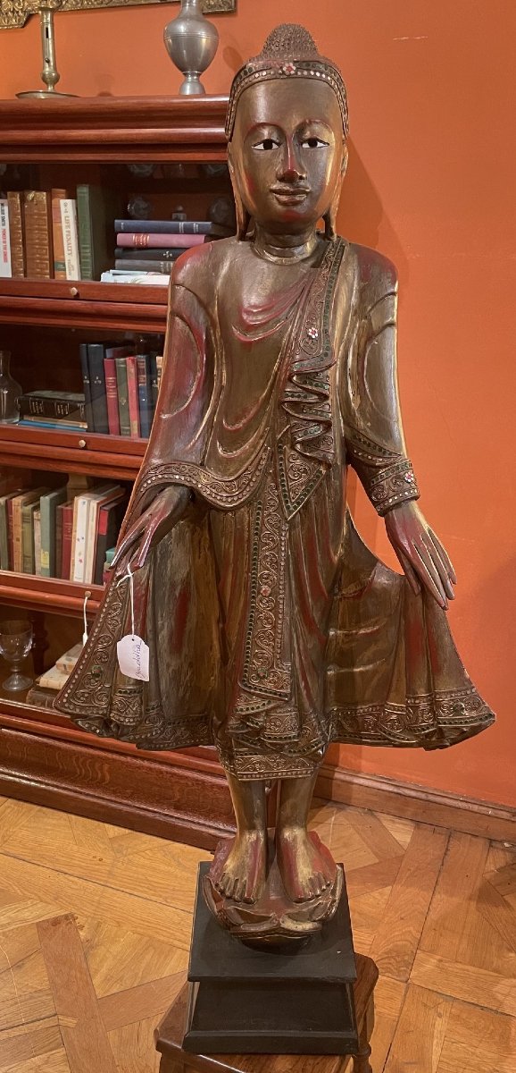 Bouddha en bois sculpté Polychrome avec Incrustations de Verroterie