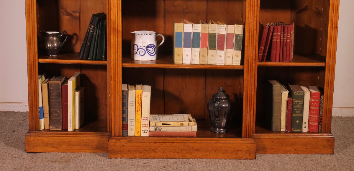Breakfront Open Bookcase In Light Oak—19th Century -photo-3