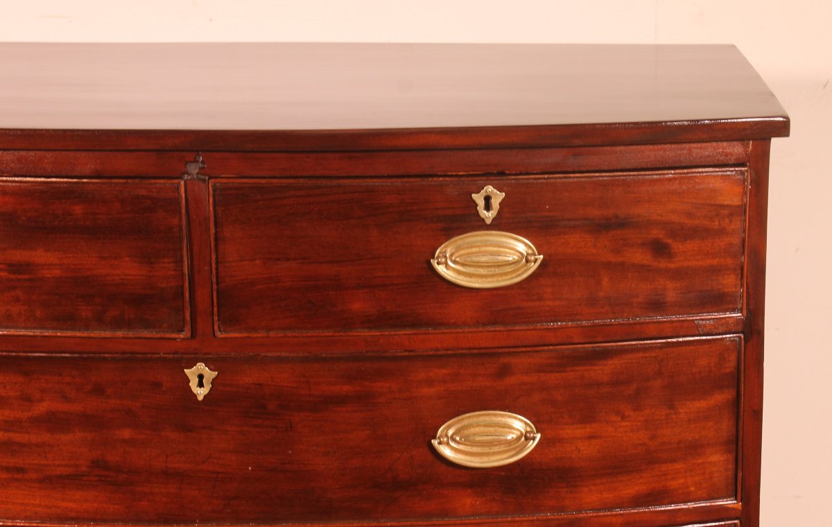 Early 19th-century Mahogany Bowfront Chest Of Drawers-photo-4