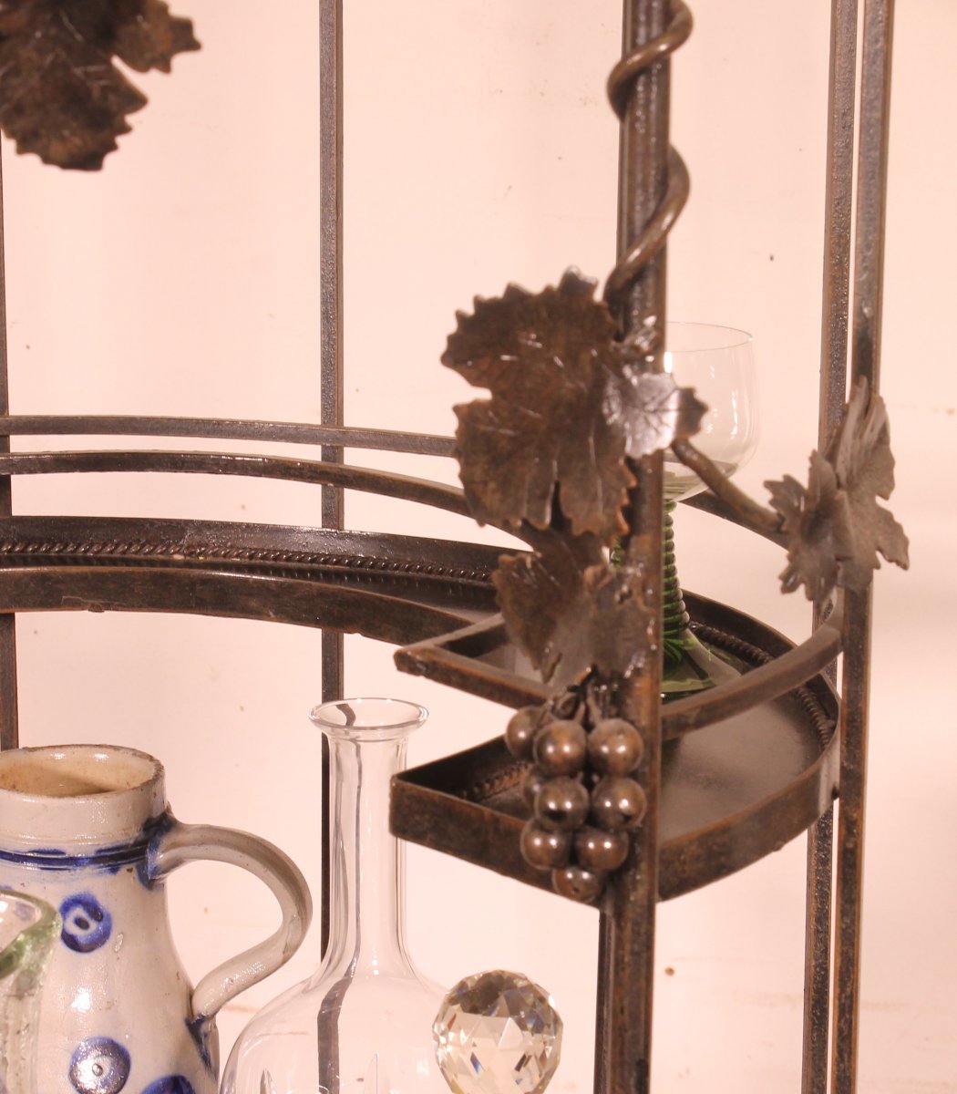 Wrought-iron Bar Decorated With Grape Clusters-photo-4