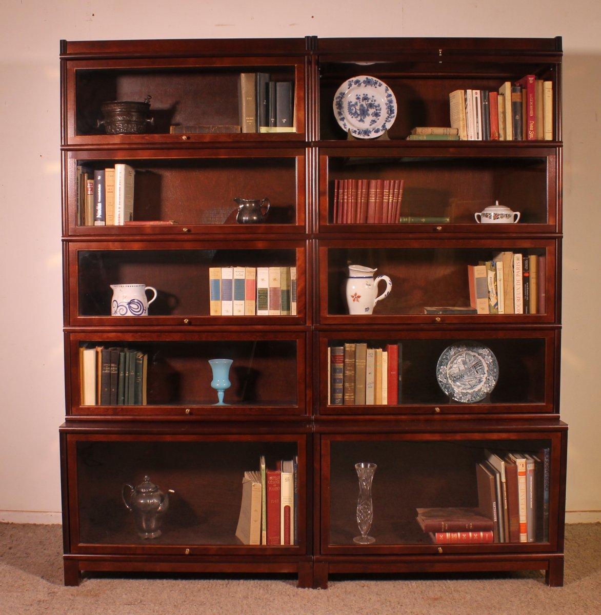 paire de bibliothèques dit stacking bookcase en acajou