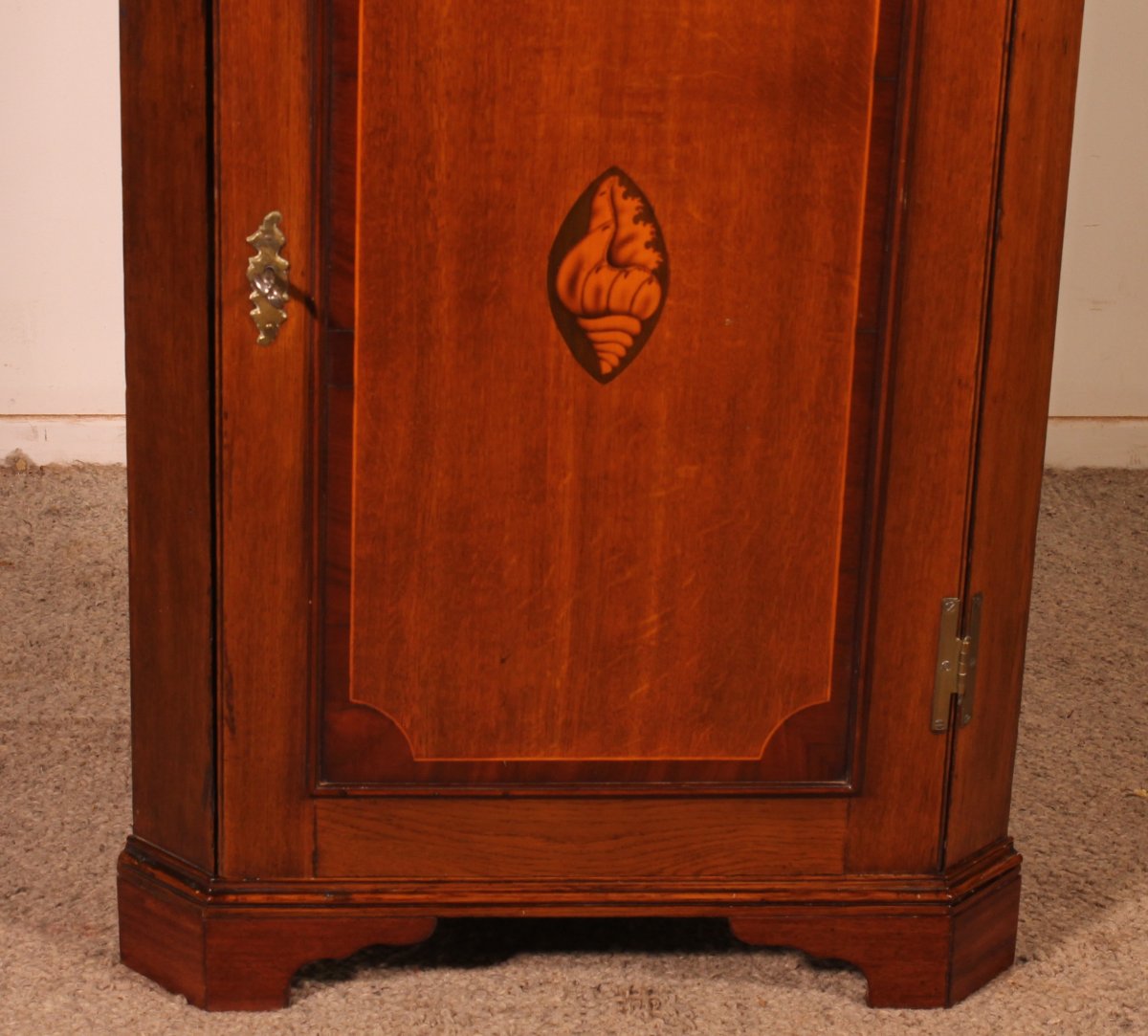 Georgian Period Oak Corner Cabinet—18th Century-photo-4