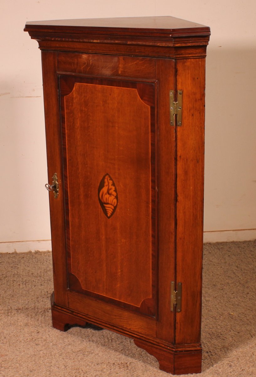 Georgian Period Oak Corner Cabinet—18th Century-photo-6