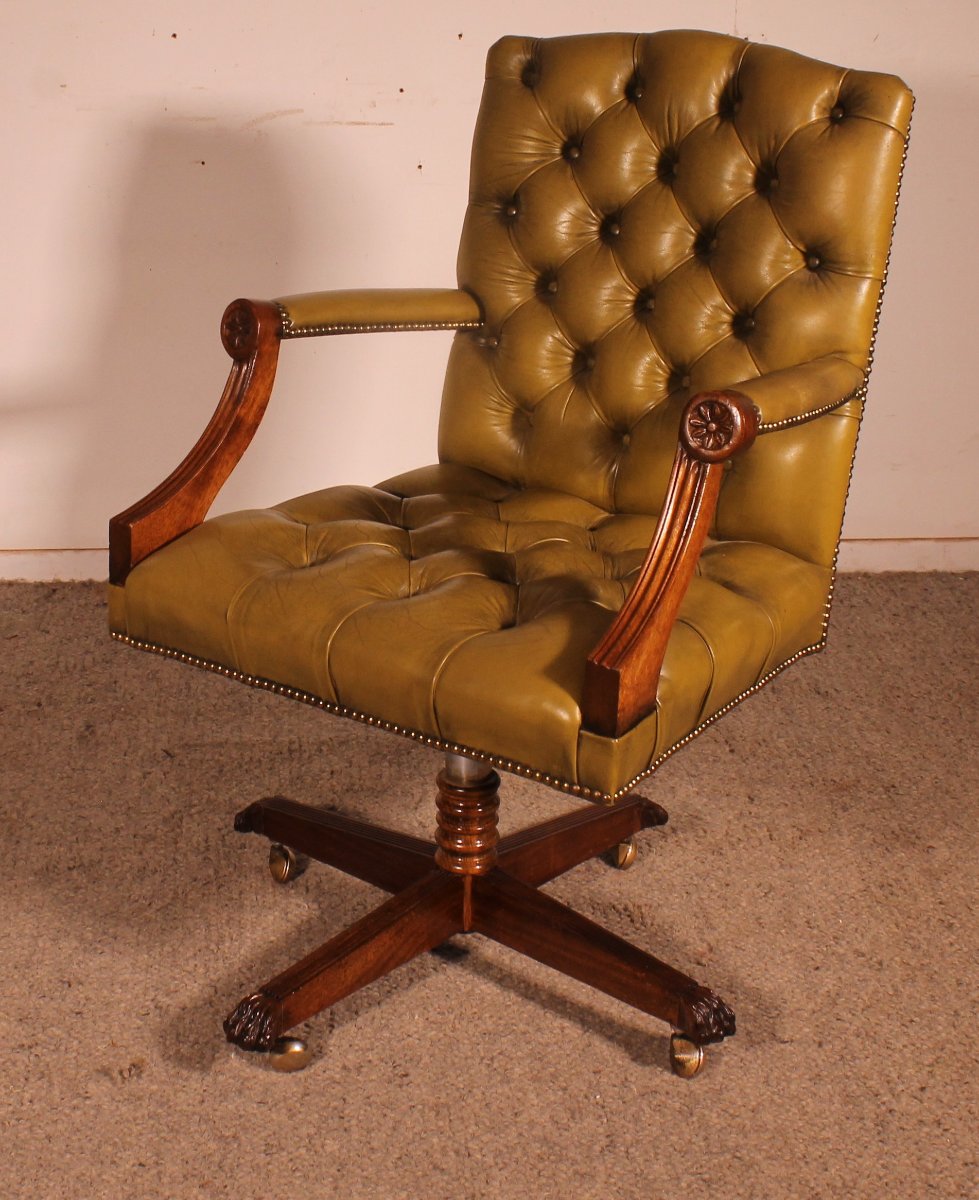 Office Chair Also Known As An Director Swivel Chair In Mahogany And Leather -photo-7