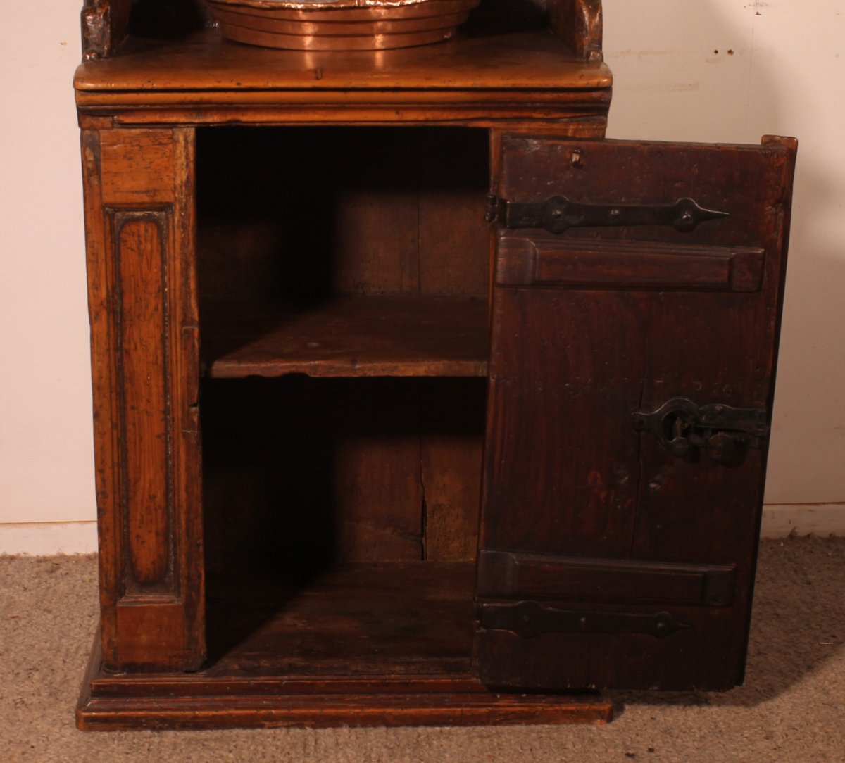 Small Cupboard - 17th Century - Switzerland-photo-2