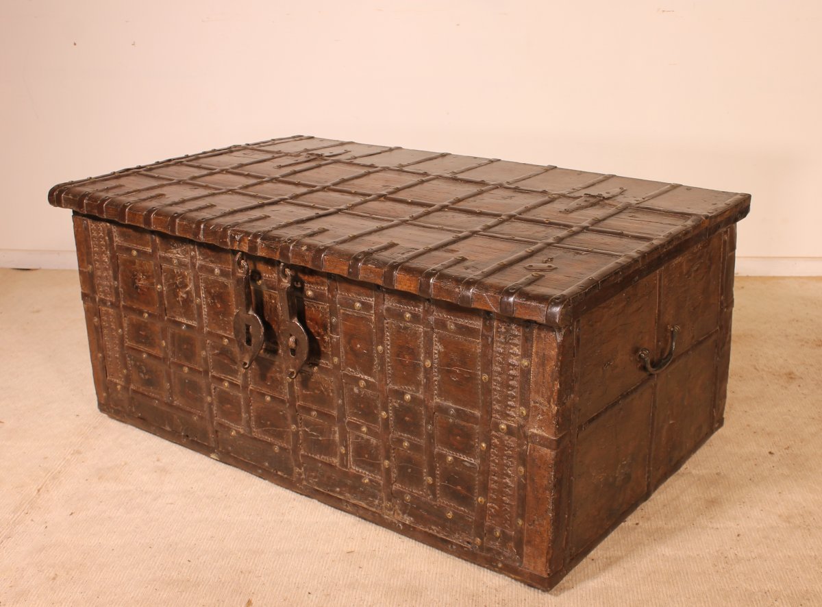 Rajasthan Chest/ Coffee Table -19 ° Century-india-photo-3