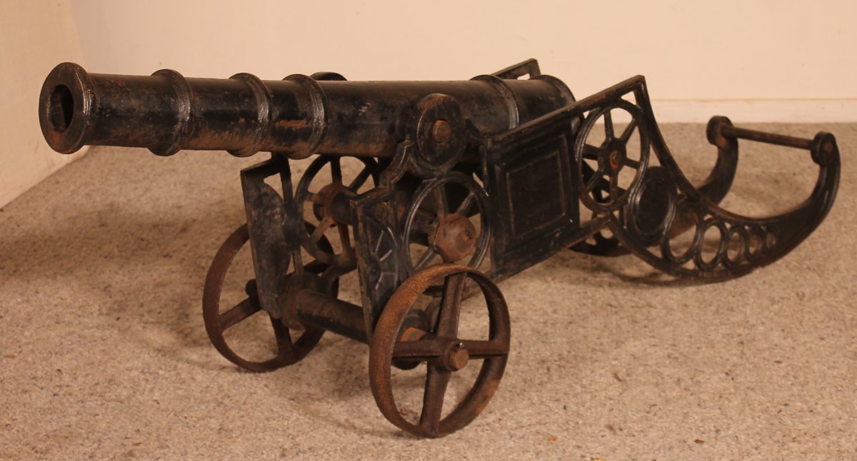 Decorative Cast Iron Cannon From England-photo-2
