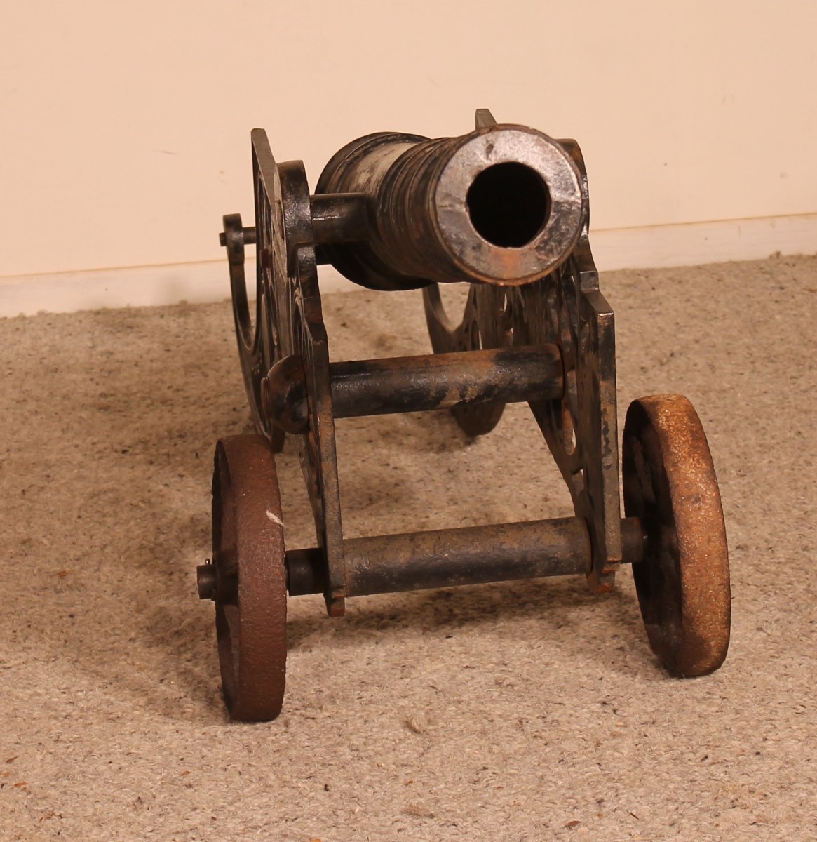 Decorative Cast Iron Cannon From England-photo-4