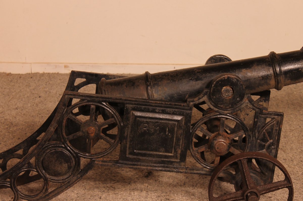Decorative Cast Iron Cannon From England-photo-3