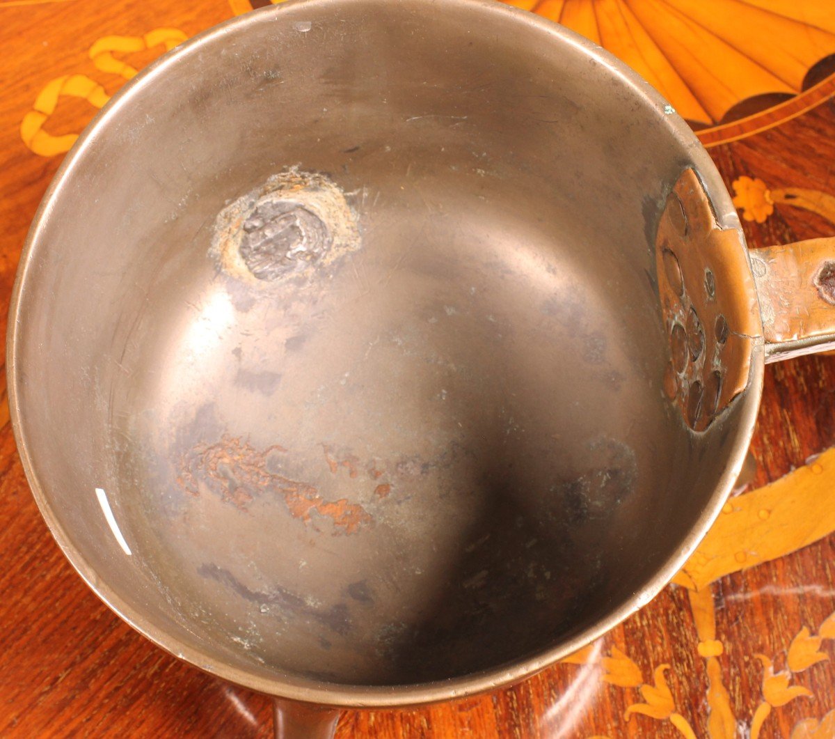 17th Century Tripod Apothecary Skillet Dated 1698 From The Ward Rvmens Family-photo-4