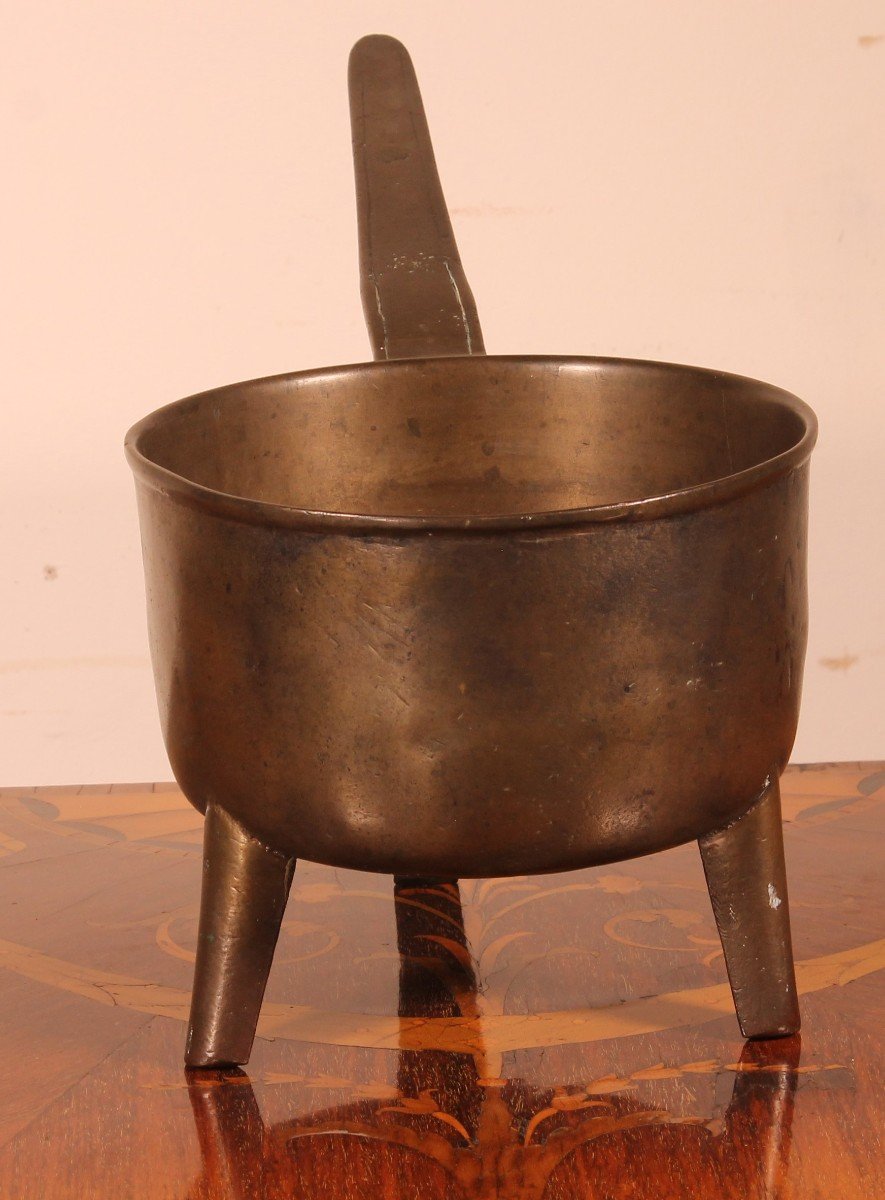 Tripod Apothecary Skillet From The 18th Century England-photo-3