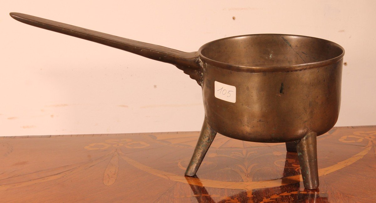 Tripod Apothecary Skillet From The 18th Century England-photo-4