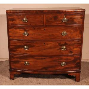 19th Century Bowfront Chest Of Drawers In Mahogany