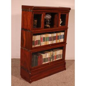 Globe Wernicke Bookcase In Mahogany Of 3 Elements With Small Cabinet