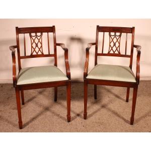 paire de fauteuils en acajou de style hepplewhite