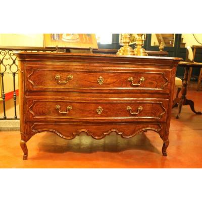 Commode Galbée En Chêne époque 18 ème