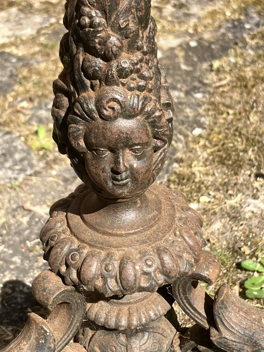 Curieux Gueridon En Fonte , Deuxieme Partie Du XIXeme-photo-1