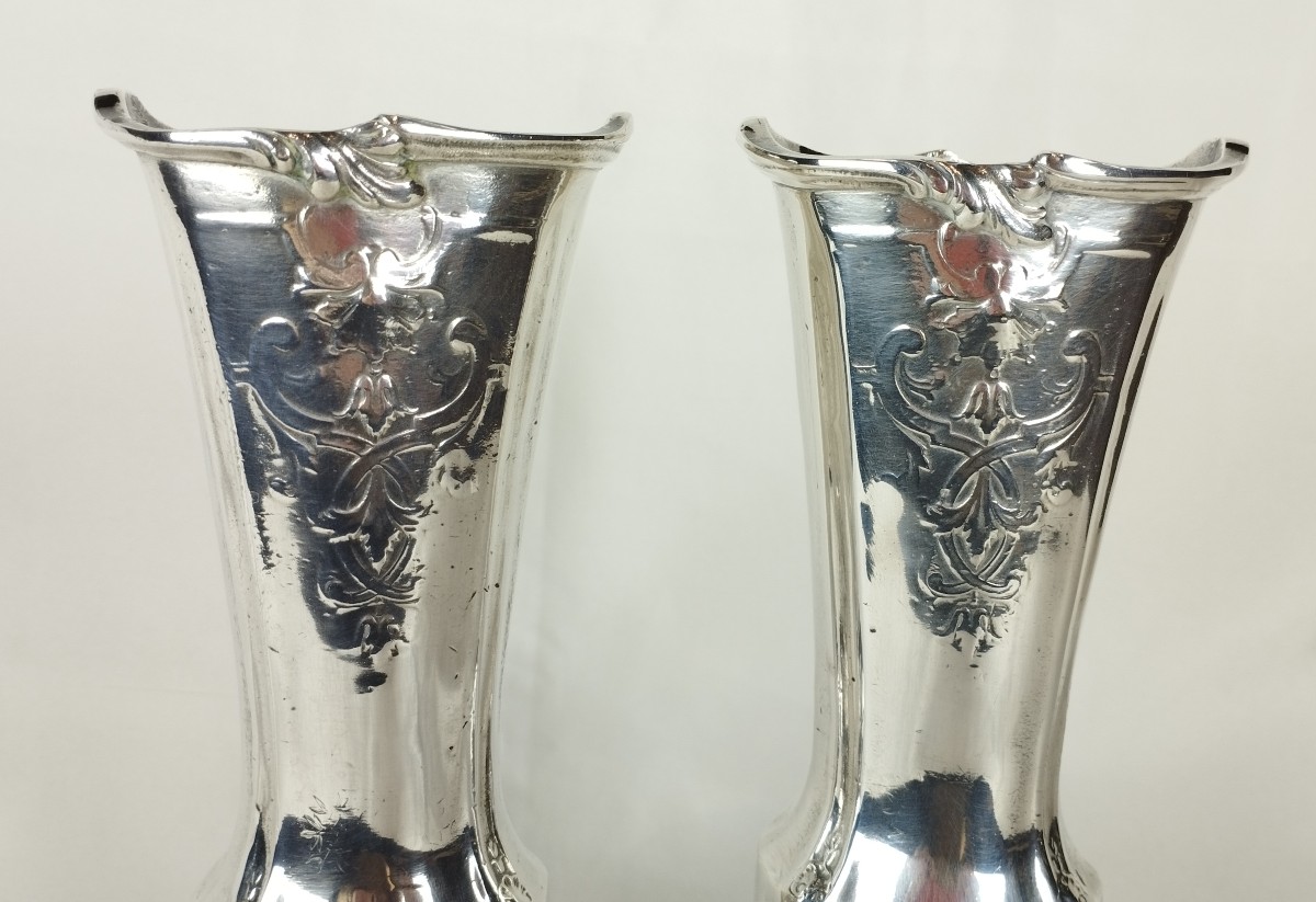 Paire de vases en métal argenté de style Régence XIXème-photo-5