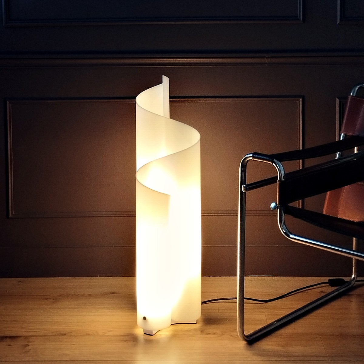 Lampe Mezzachimera par Vico Magistretti pour Artemide