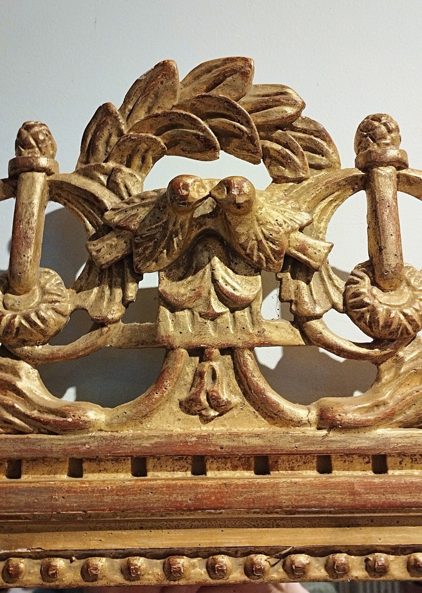 Petit miroir de style Louis XVI en bois doré Allégorie de l'amour Début XXème -photo-2