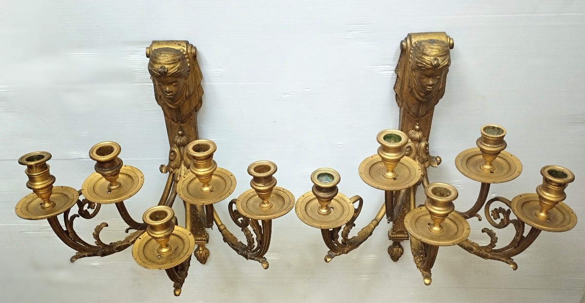 Importante paire d'appliques en bronze doré aux Nubiennes Second Empire à cinq bras de lumière-photo-4