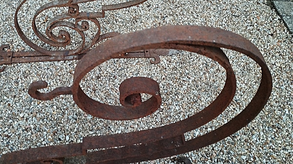 Paire de potences, porte-enseignes, consoles de marquises en fer forgé XIXème-photo-3