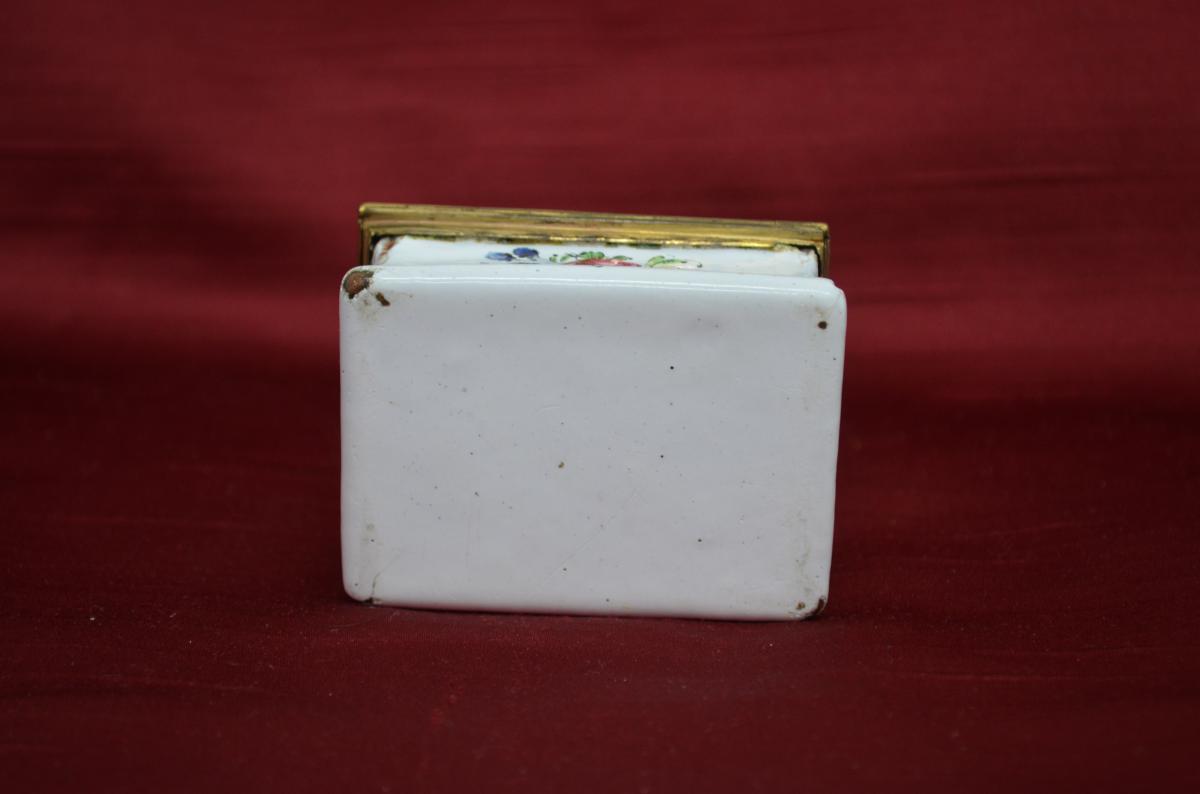 Enamel Pill Box Painted Eighteenth-photo-1