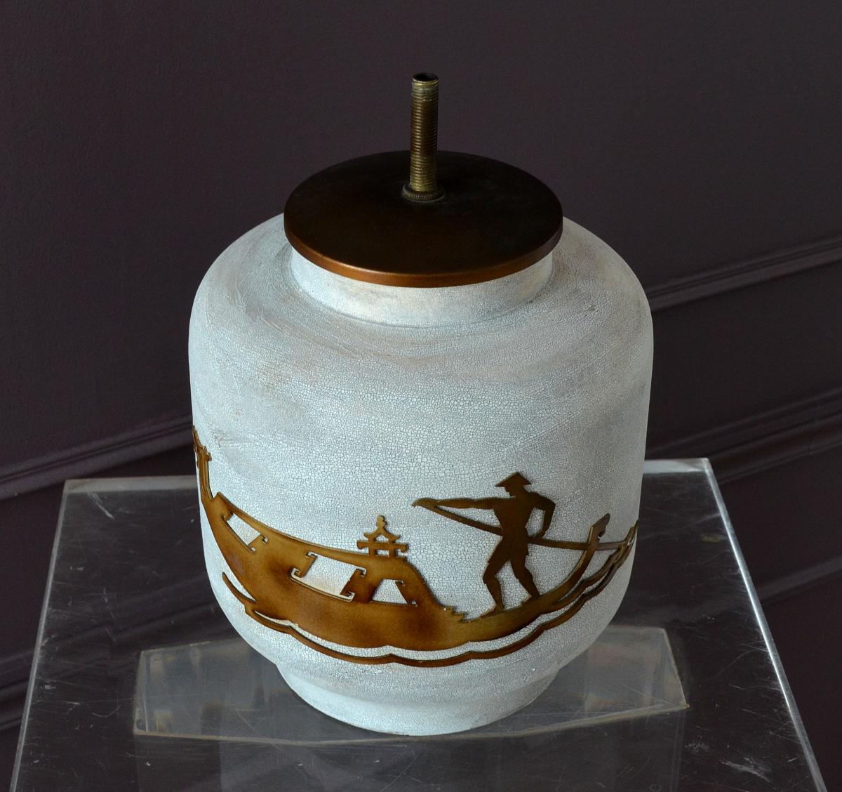 Chinese Gondolier Decorative Ceramic Lamp Stand-photo-2