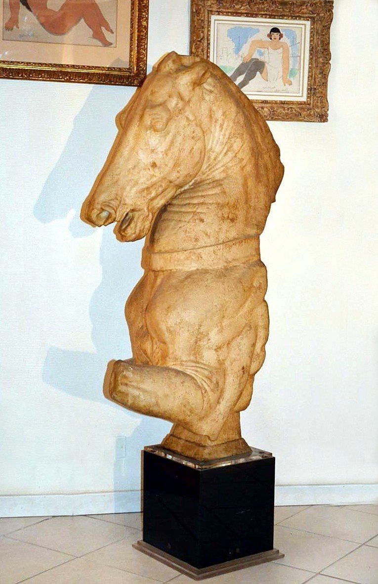 Grande Sculpture En Résine XXème Cheval