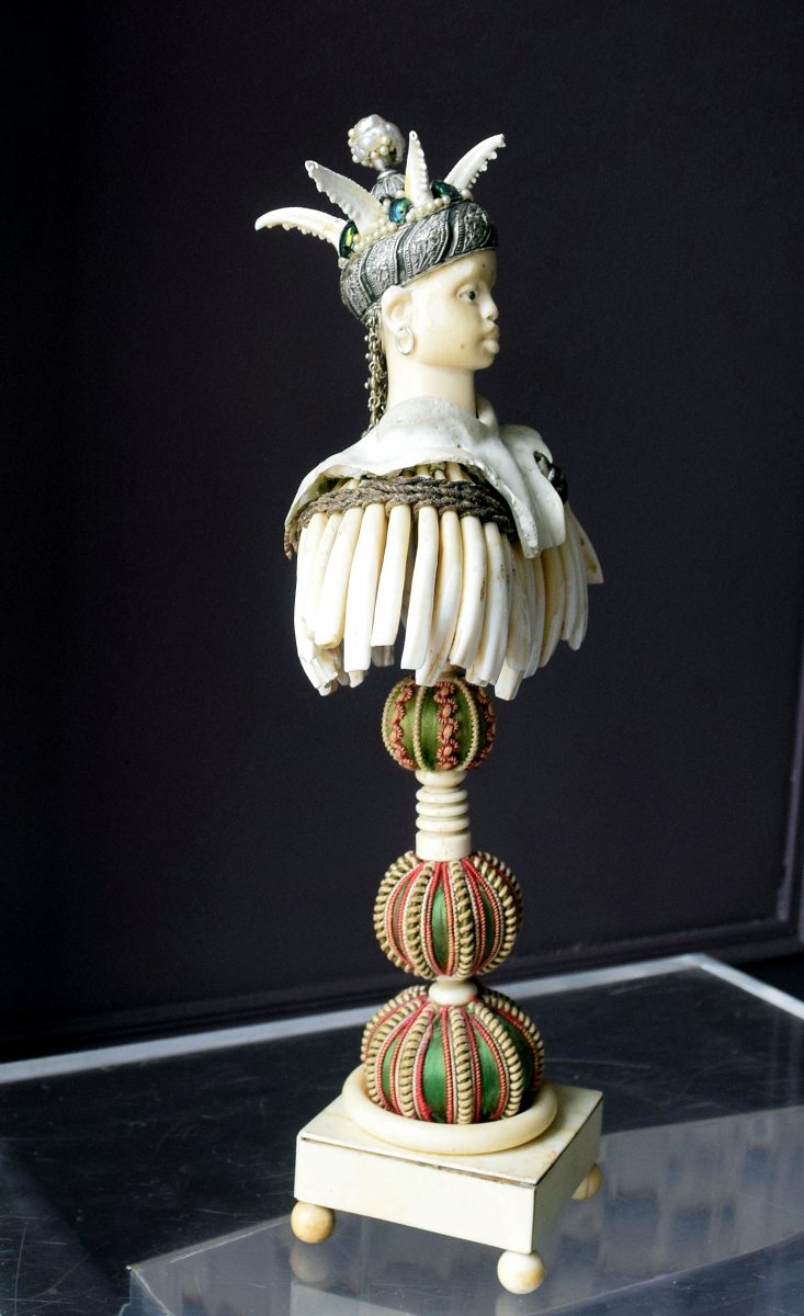 Sculpture surr&eacute;aliste par Robert Barley -photo-2