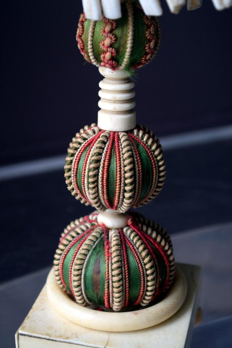 Sculpture surr&eacute;aliste par Robert Barley -photo-3