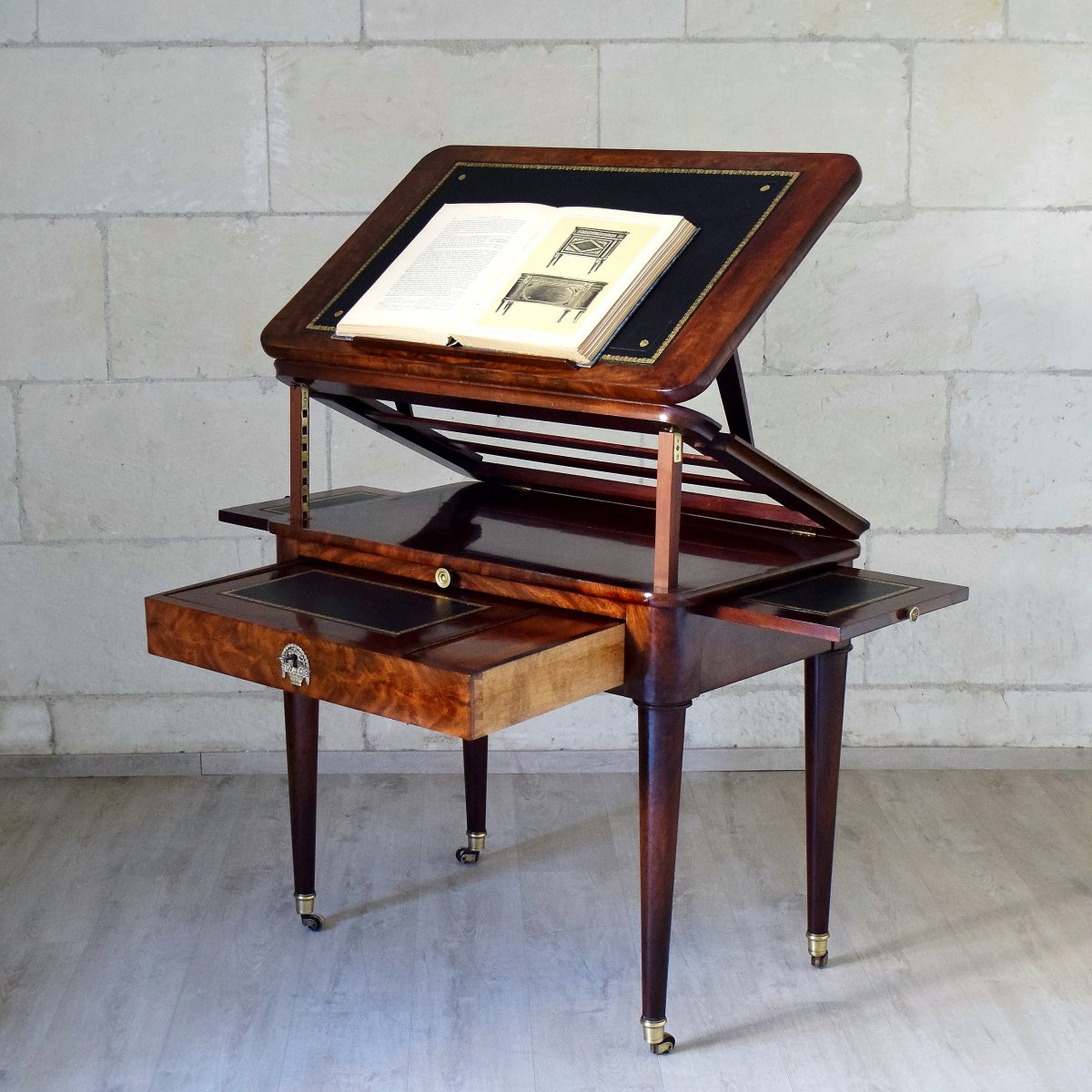 Mahogany 