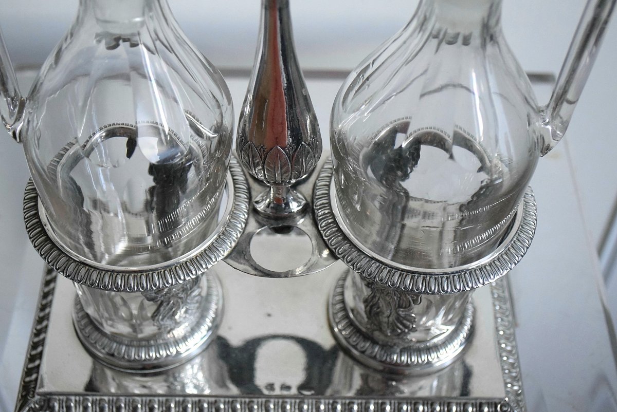 Servant Oil And Vinegar In Silver And Crystal-photo-5