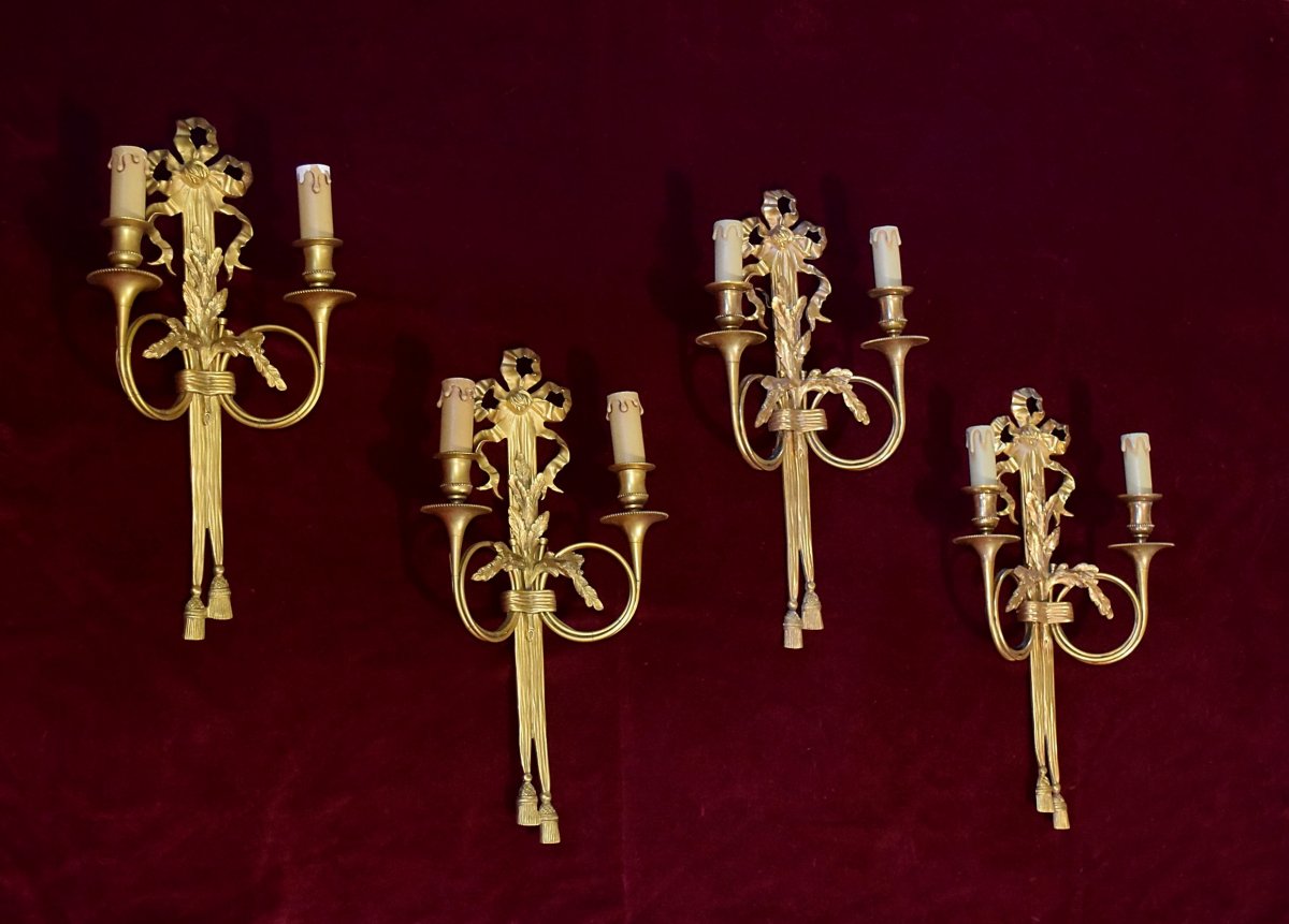 Suite de 4 appliques en bronze de style Louis XVI-photo-2