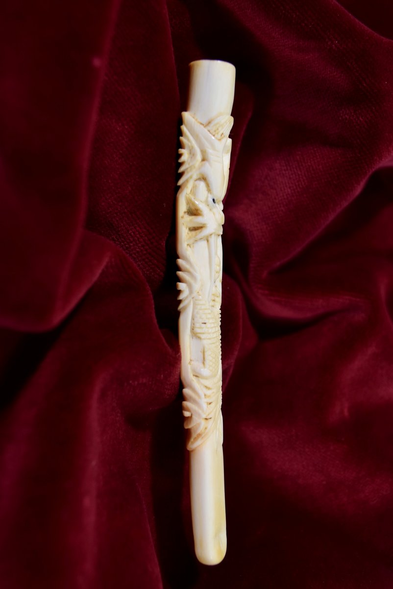 Carved Ivory Cigarette Holder Japan Circa 1900-photo-2