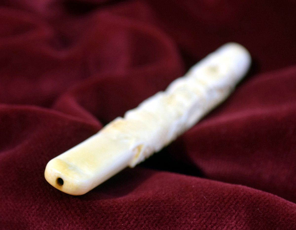 Carved Ivory Cigarette Holder Japan Circa 1900-photo-3