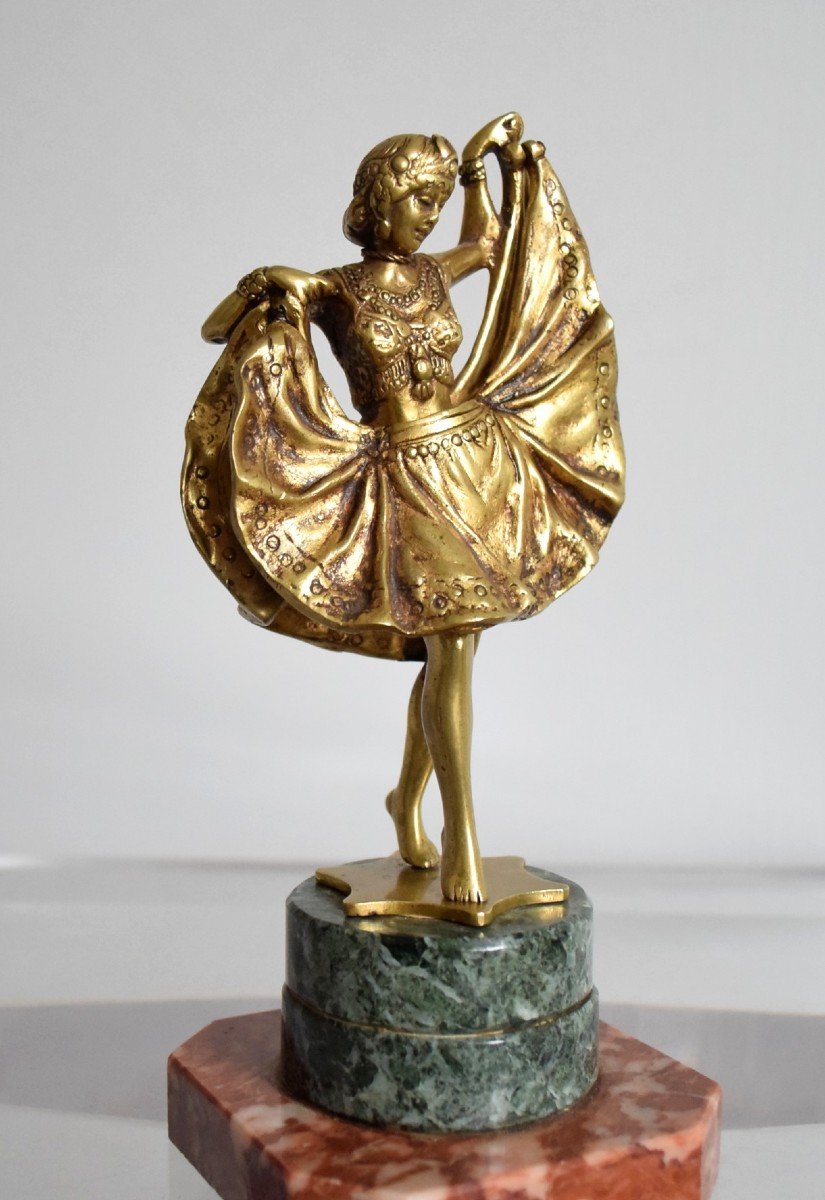 Erotic Bronze Oriental Dancer-photo-2