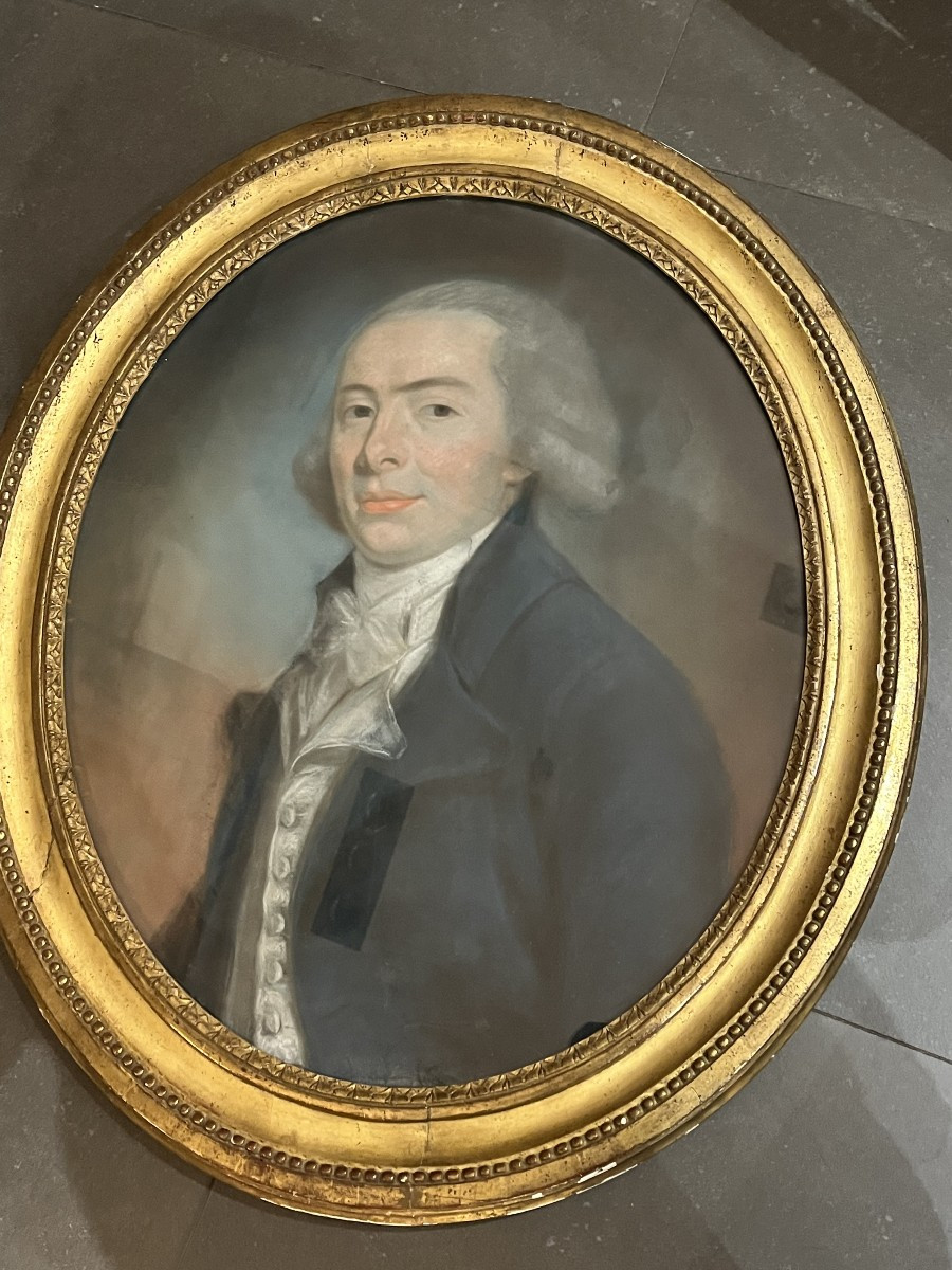 Portrait De Gentilhomme 18e